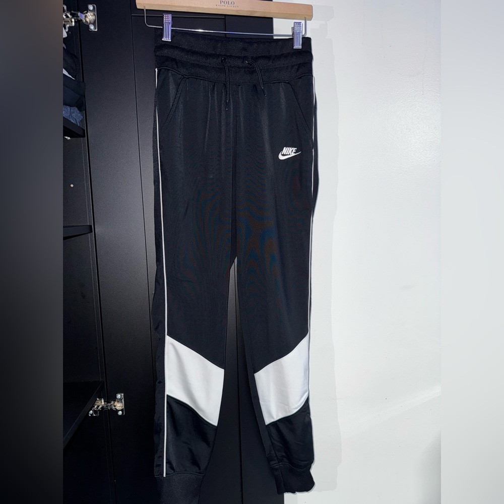Nike joggers